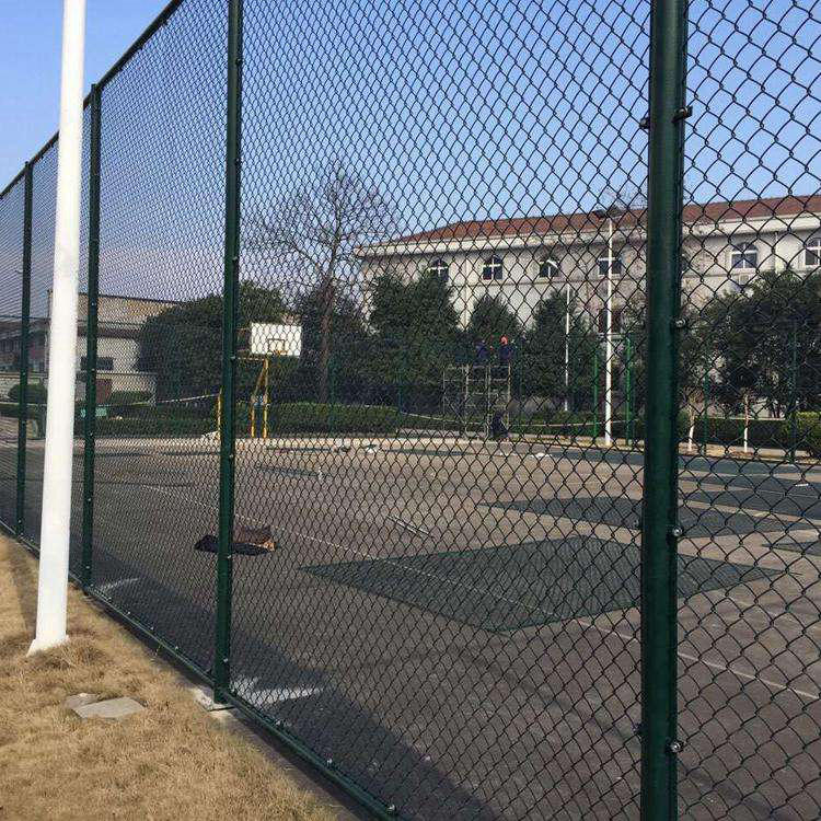 貴州球場圍網施工工藝圖片3